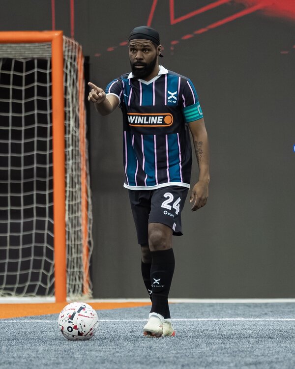 Брайн Идову